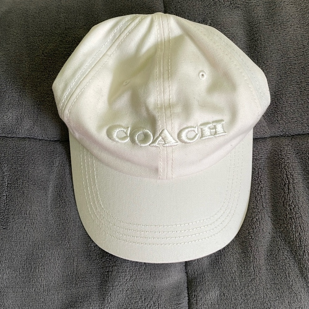 Coach White Cap